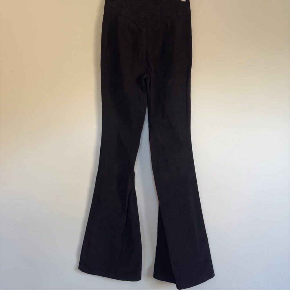 Free People We The Free Jayde Corduroy Flare Jeans in black size: 25 - Picture 3 of 5